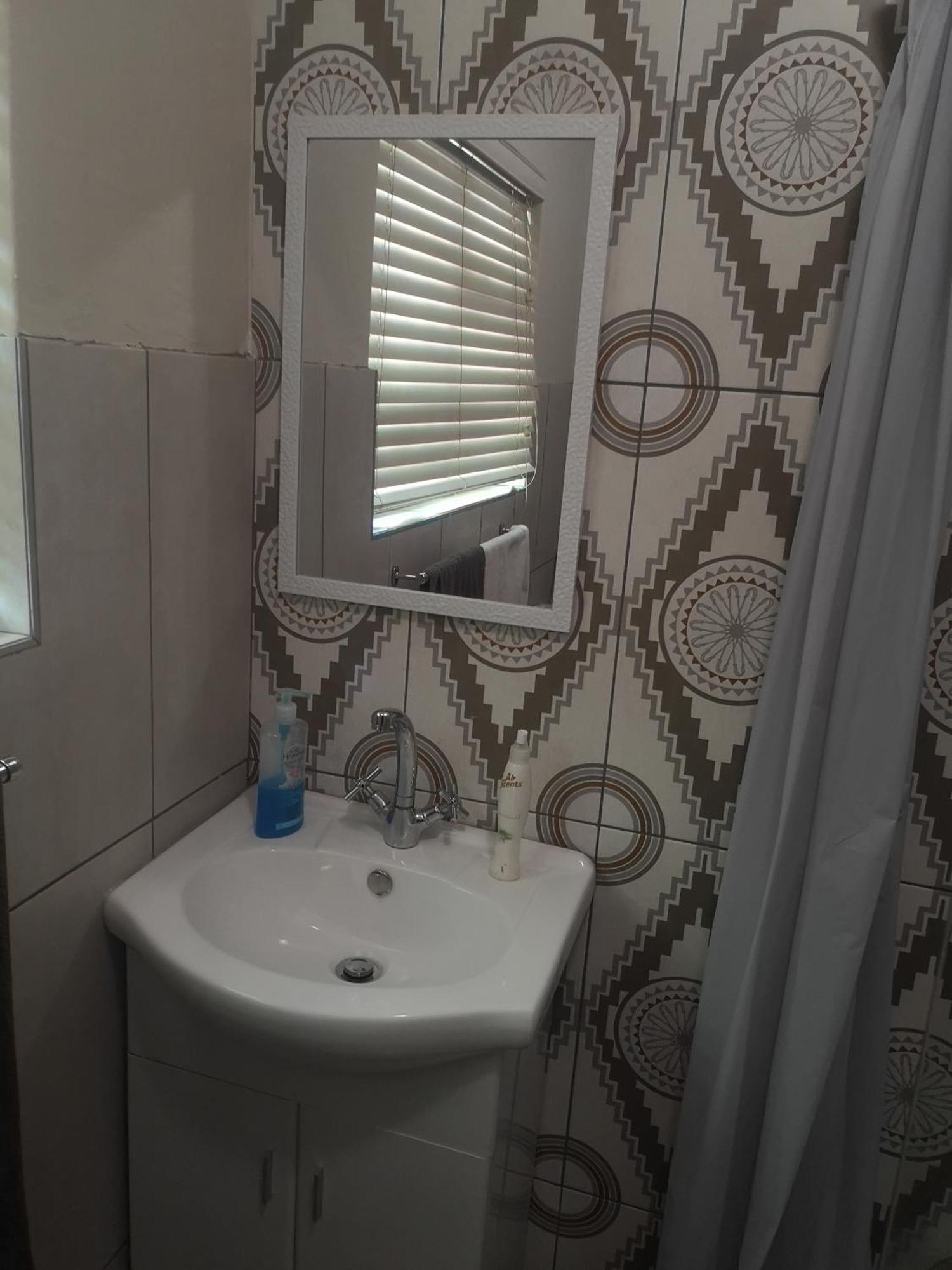 Avo Tree Guesthouse Парл Экстерьер фото